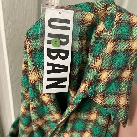 NWT XL BDG green flannel plaid Shacket/shirt with raw seam/hemline - Picture 14 of 16